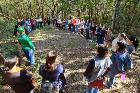 CONHECENDO TOLEDO: PROFESSORAS FAZEM FORMAO NA TRILHA ECOLGICA E AQURIO MUNICIPAL