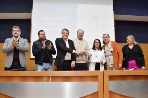 Escola Acolhedora vai auxiliar na insero de alunos imigrantes na rede municipal de ensino