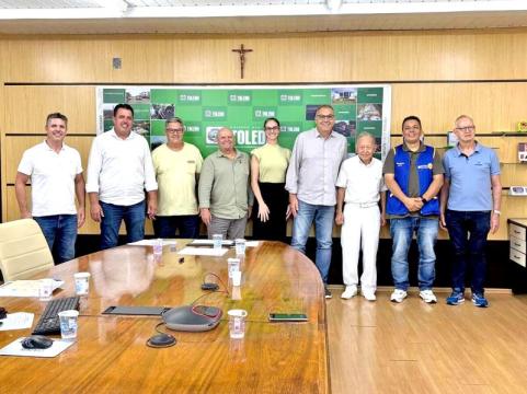 Mario Costenaro recebe comissão da Meia Maratona de Toledo em reunião