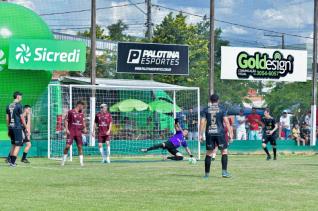 Confira especial fotogrfico da partida Auto Eltrica Romero / Pancera FC 4  x 0 Desportivo Santa Clara / Avitol Telas pela Taa Cidade / Panorama de Suo