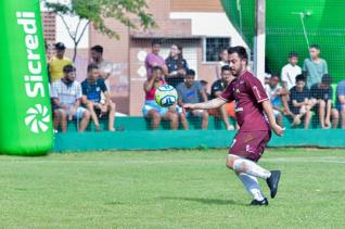 Confira especial fotogrfico da partida Auto Eltrica Romero / Pancera FC 4  x 0 Desportivo Santa Clara / Avitol Telas pela Taa Cidade / Panorama de Suo