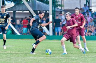 Confira especial fotogrfico da partida Auto Eltrica Romero / Pancera FC 4  x 0 Desportivo Santa Clara / Avitol Telas pela Taa Cidade / Panorama de Suo