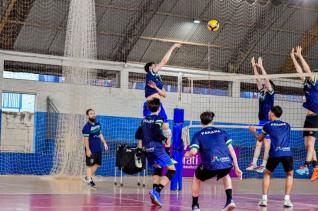 Andr Van de Sand  o tcnico da Seleo Paranaense Sub 18