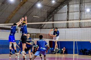 Andr Van de Sand  o tcnico da Seleo Paranaense Sub 18