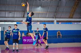 Andr Van de Sand  o tcnico da Seleo Paranaense Sub 18