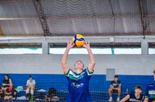 Andr Van de Sand  o tcnico da Seleo Paranaense Sub 18