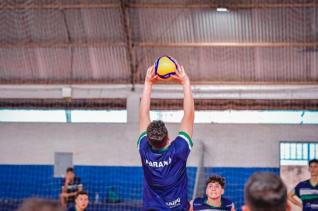 Andr Van de Sand  o tcnico da Seleo Paranaense Sub 18