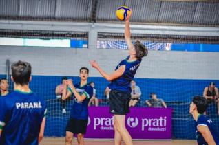 Andr Van de Sand  o tcnico da Seleo Paranaense Sub 18