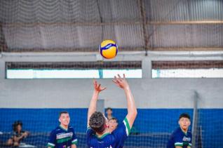 Andr Van de Sand  o tcnico da Seleo Paranaense Sub 18