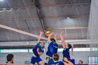 Andr Van de Sand  o tcnico da Seleo Paranaense Sub 18