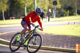 8 Horas de Ciclismo no Parque do Povo