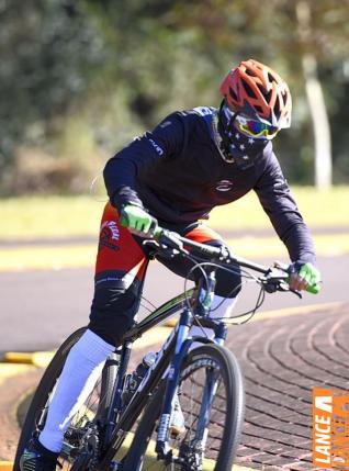 8 Horas de Ciclismo no Parque do Povo