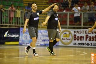 Falco, o Rei do Futsal, promoveu jogo festivo no Alcides Pan