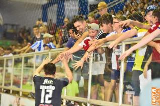 Falco, o Rei do Futsal, promoveu jogo festivo no Alcides Pan