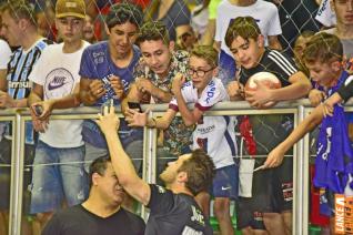 Falco, o Rei do Futsal, promoveu jogo festivo no Alcides Pan