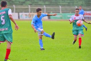 Toledo vence e lidera futebol de campo nos JAPS