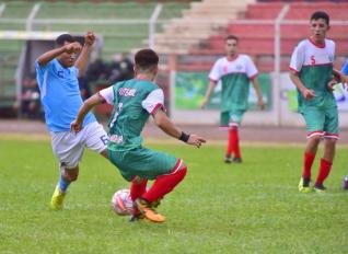 Toledo vence e lidera futebol de campo nos JAPS