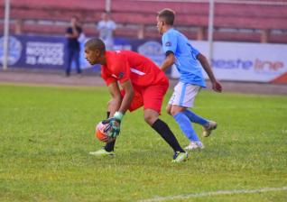 Toledo vence e lidera futebol de campo nos JAPS