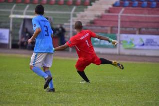 Toledo vence e lidera futebol de campo nos JAPS