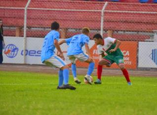 Toledo vence e lidera futebol de campo nos JAPS