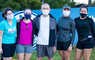 DESAFIO SOLIDRIO 100KM - Corredores doam mais de 1.000kg de alimentos para famlias carentes